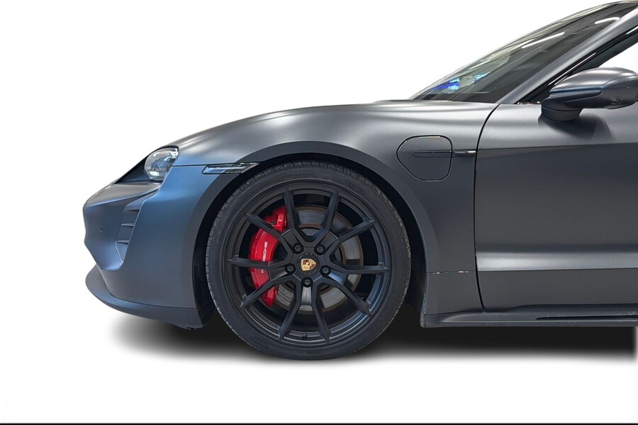 Porsche Taycan vaihtoauto