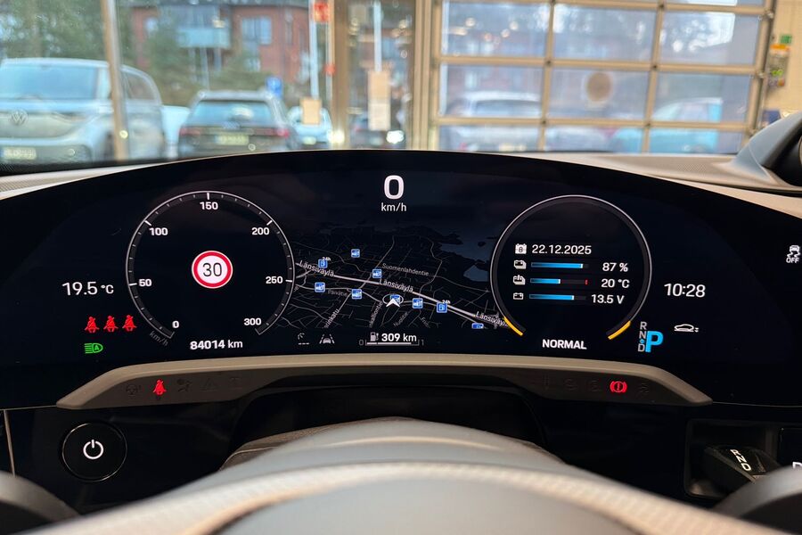 Porsche Taycan vaihtoauto