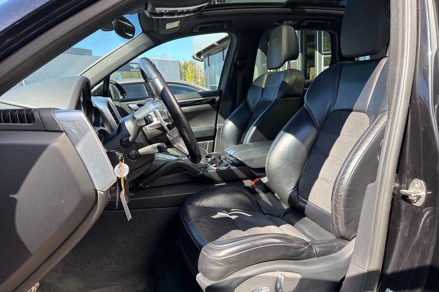 Porsche Cayenne vaihtoauto