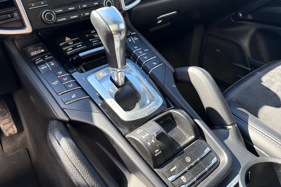 Porsche Cayenne vaihtoauto