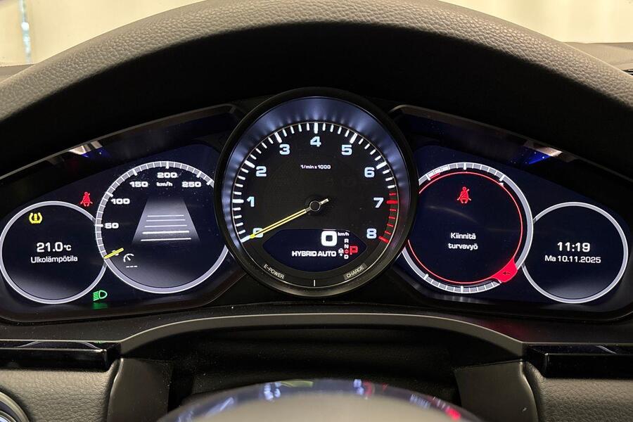 Porsche Cayenne vaihtoauto