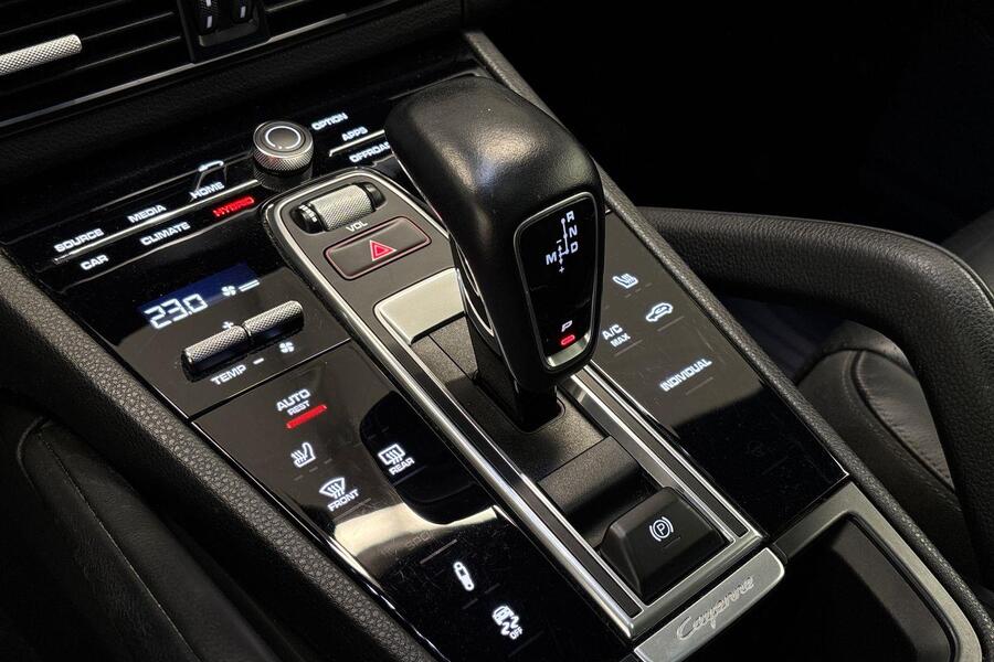 Porsche Cayenne vaihtoauto