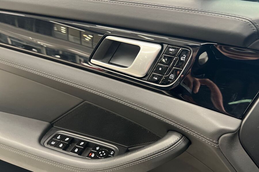 Porsche Panamera vaihtoauto