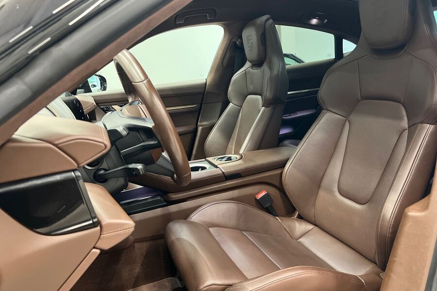 Porsche Taycan vaihtoauto