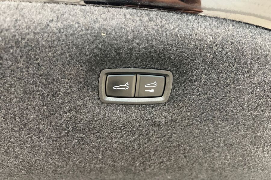 Porsche Taycan vaihtoauto