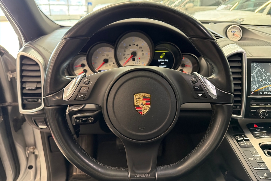 Porsche Cayenne vaihtoauto