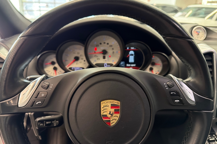 Porsche Cayenne vaihtoauto
