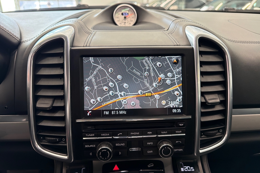 Porsche Cayenne vaihtoauto