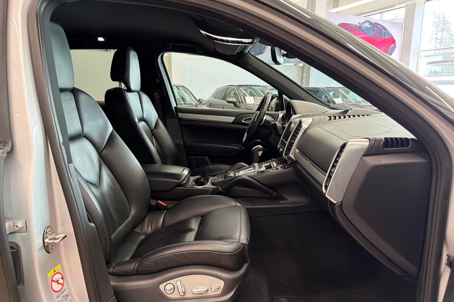 Porsche Cayenne vaihtoauto
