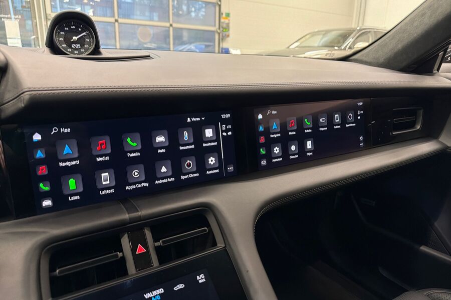 Porsche Taycan vaihtoauto