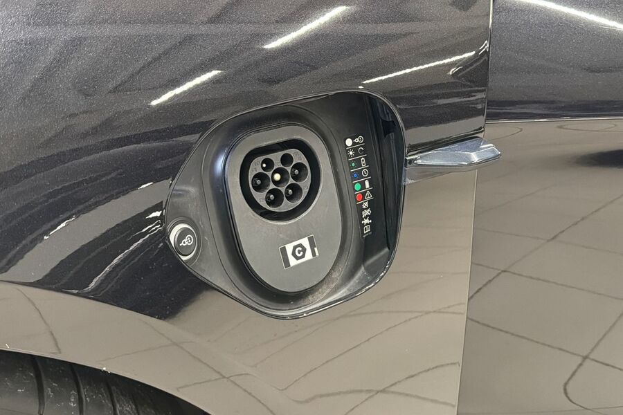 Porsche Taycan vaihtoauto