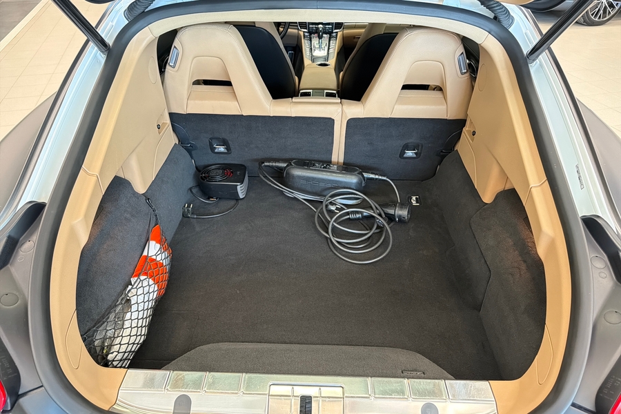 Porsche Panamera vaihtoauto