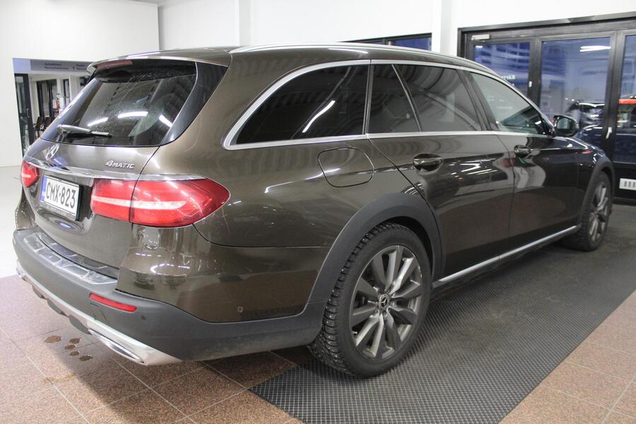 Mercedes-Benz E vaihtoauto