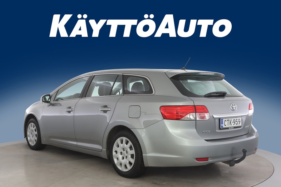 Toyota Avensis vaihtoauto