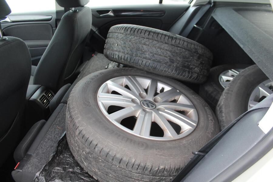 Volkswagen Golf vaihtoauto