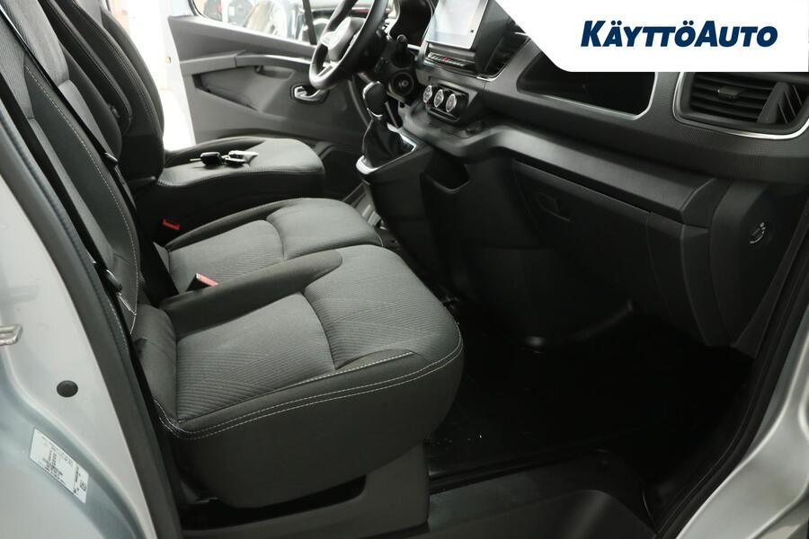 Nissan Primastar vaihtoauto