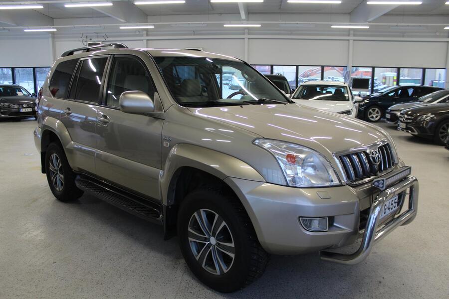 Toyota Land Cruiser vaihtoauto