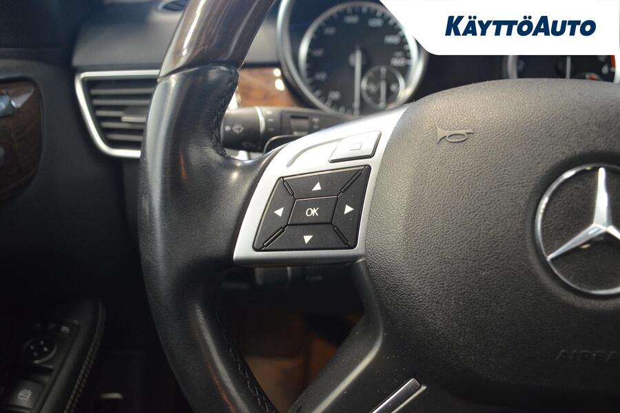 Mercedes-Benz ML vaihtoauto