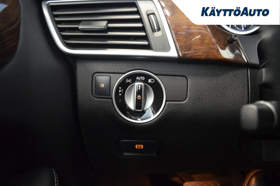 Mercedes-Benz ML vaihtoauto