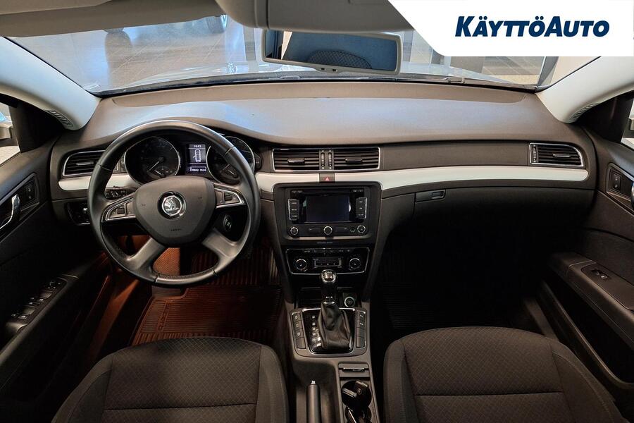 Skoda Superb vaihtoauto