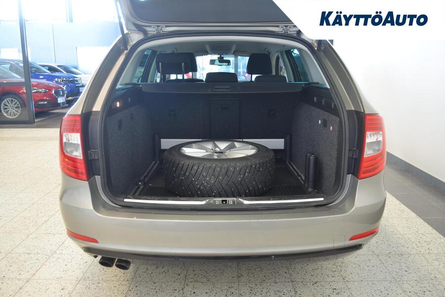 Skoda Superb vaihtoauto