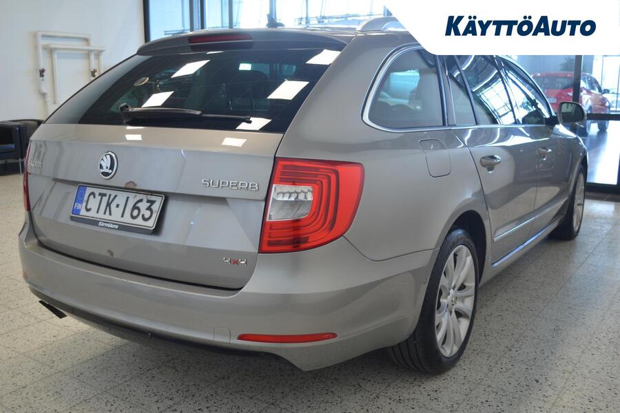 Skoda Superb vaihtoauto