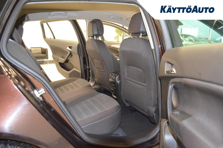 Opel Insignia vaihtoauto