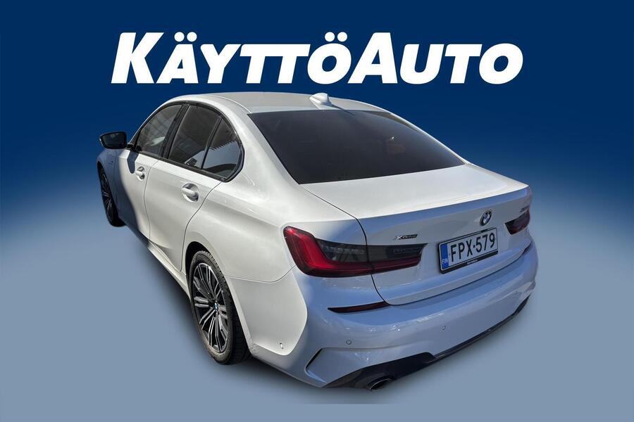 BMW 330 vaihtoauto