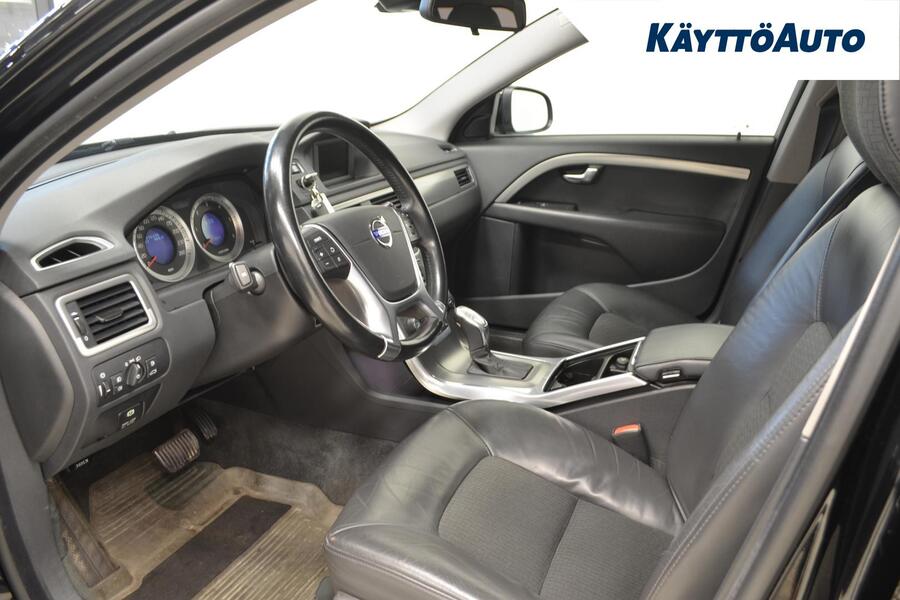 Volvo V70 vaihtoauto