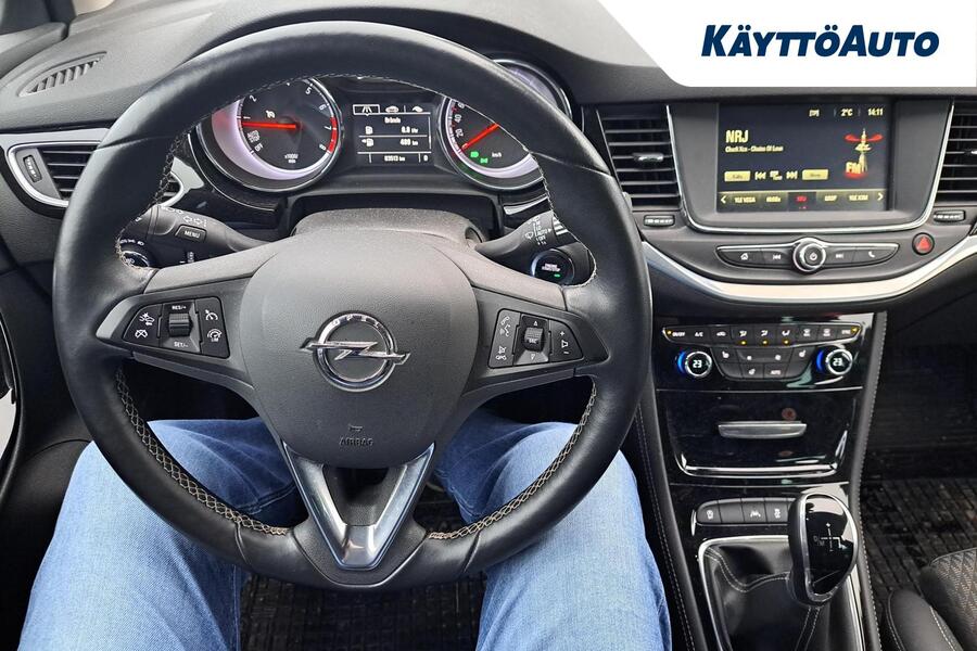 Opel Astra vaihtoauto