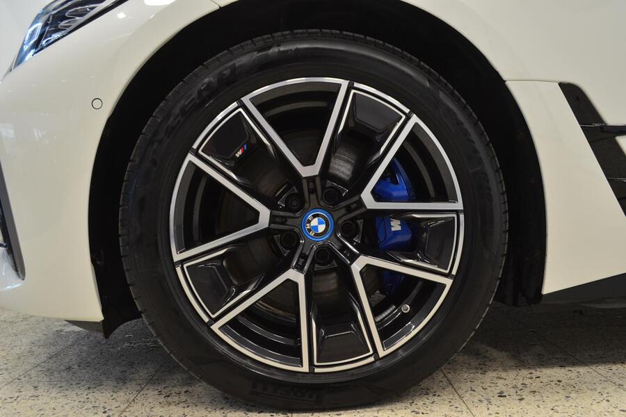 BMW i4 M50 vaihtoauto