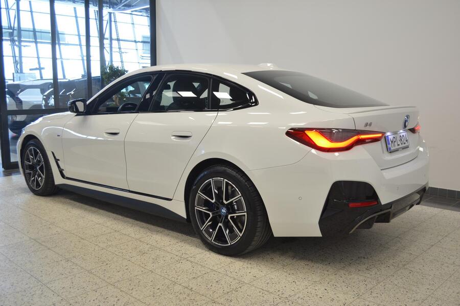 BMW i4 M50 vaihtoauto