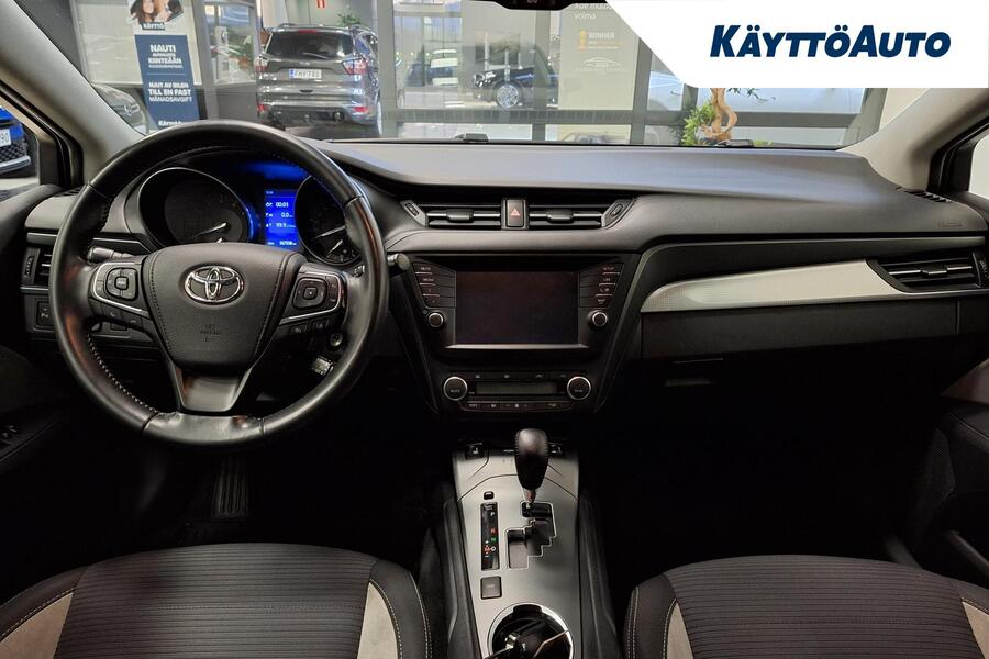 Toyota Avensis vaihtoauto