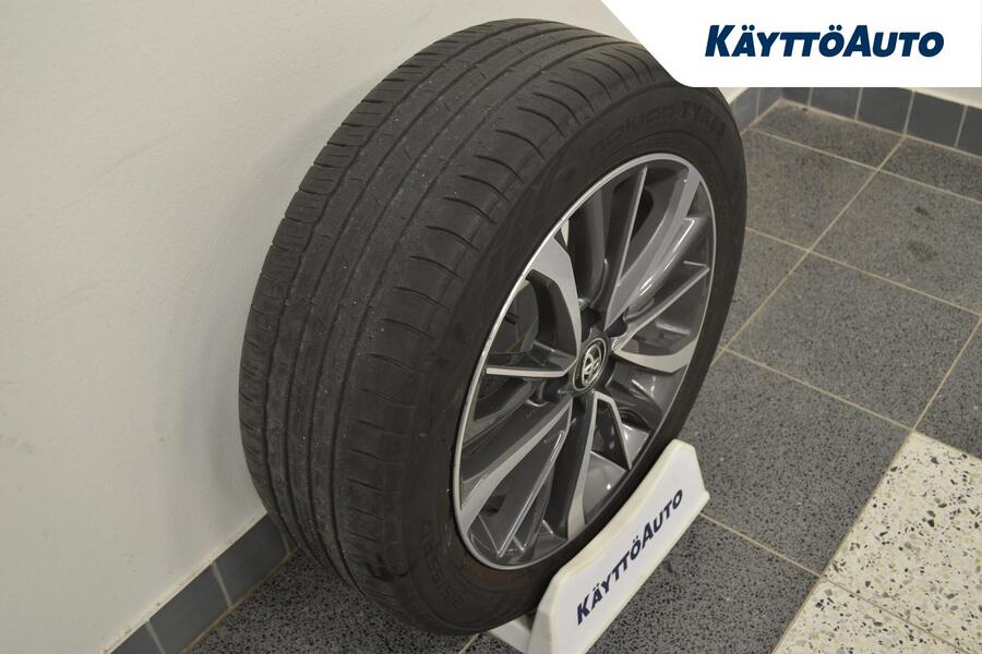 Toyota Avensis vaihtoauto