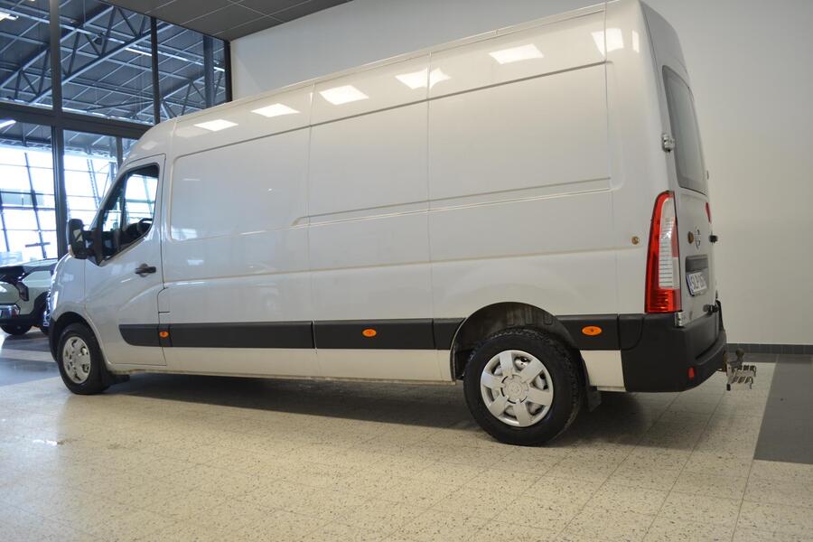 Nissan NV400 vaihtoauto