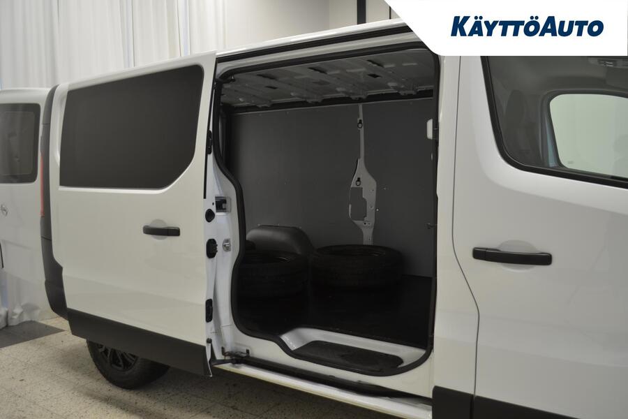 Nissan Primastar vaihtoauto