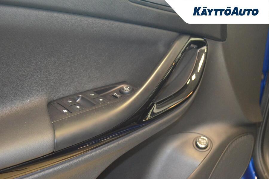 Opel Astra vaihtoauto