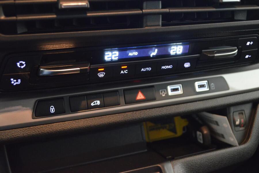 Opel Vivaro vaihtoauto