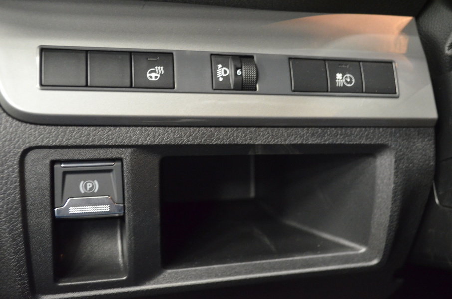 Opel Vivaro vaihtoauto