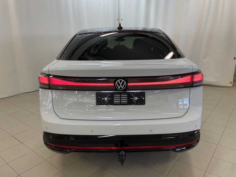 Volkswagen ID.7 vaihtoauto