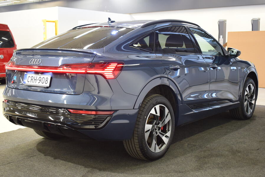 Audi Q8 e-tron vaihtoauto