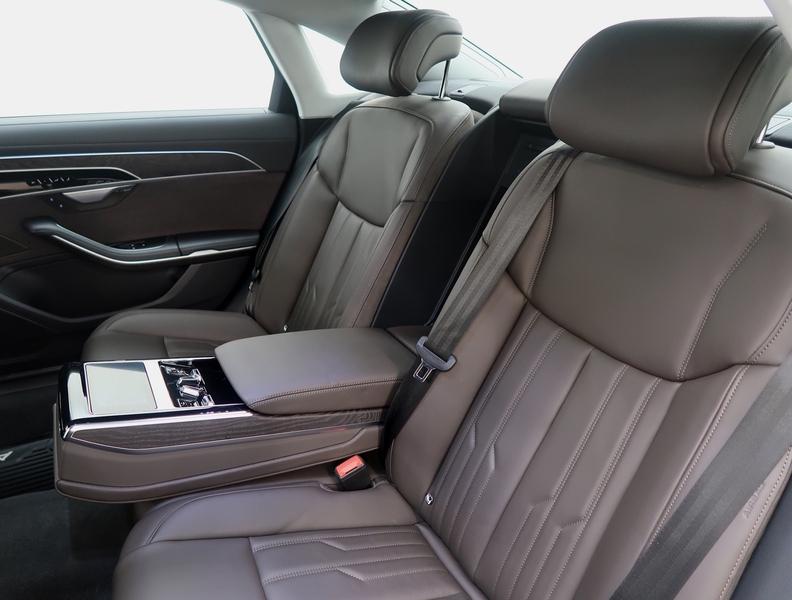 Audi A8 vaihtoauto