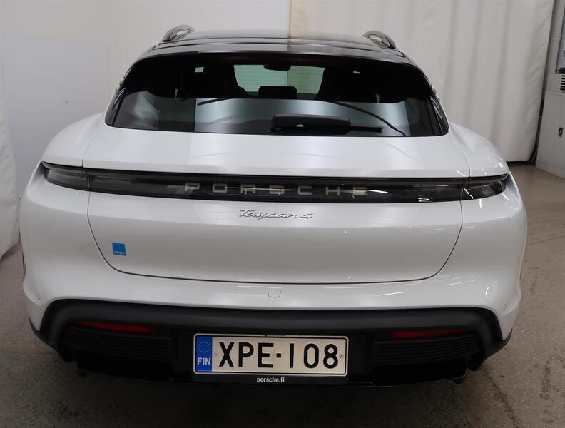 Porsche Taycan vaihtoauto