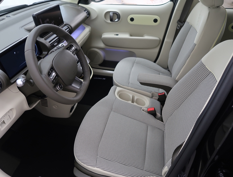 Hyundai INSTER vaihtoauto