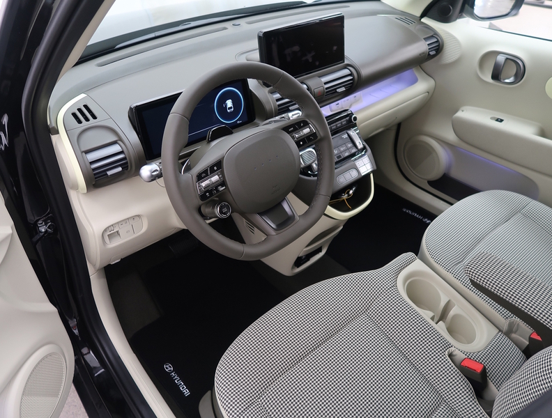 Hyundai INSTER vaihtoauto