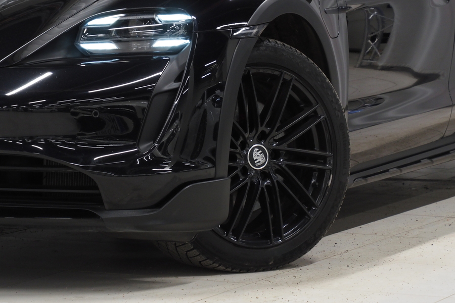 Porsche Taycan vaihtoauto