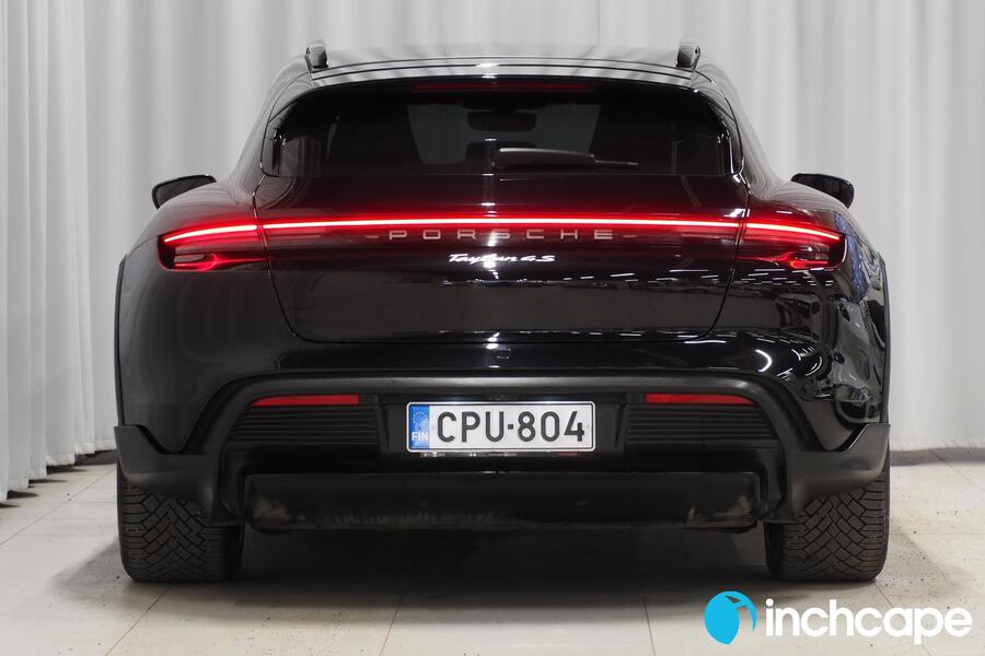 Porsche Taycan vaihtoauto