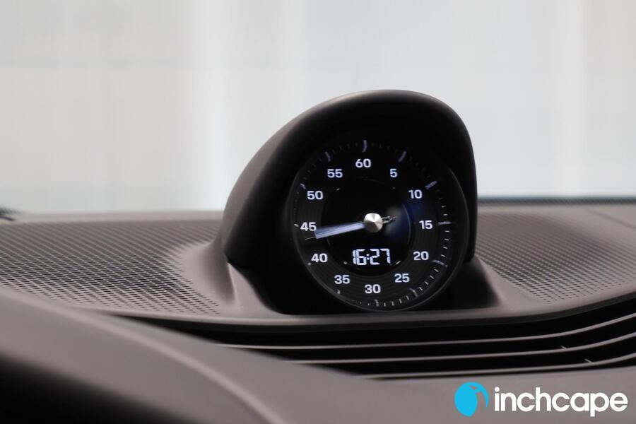 Porsche Taycan vaihtoauto