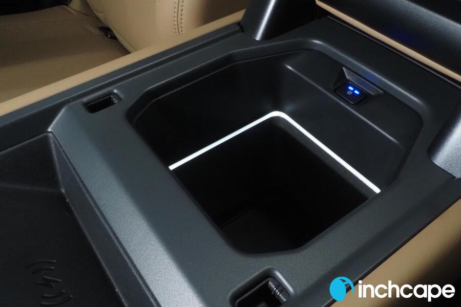 Land Rover Defender vaihtoauto