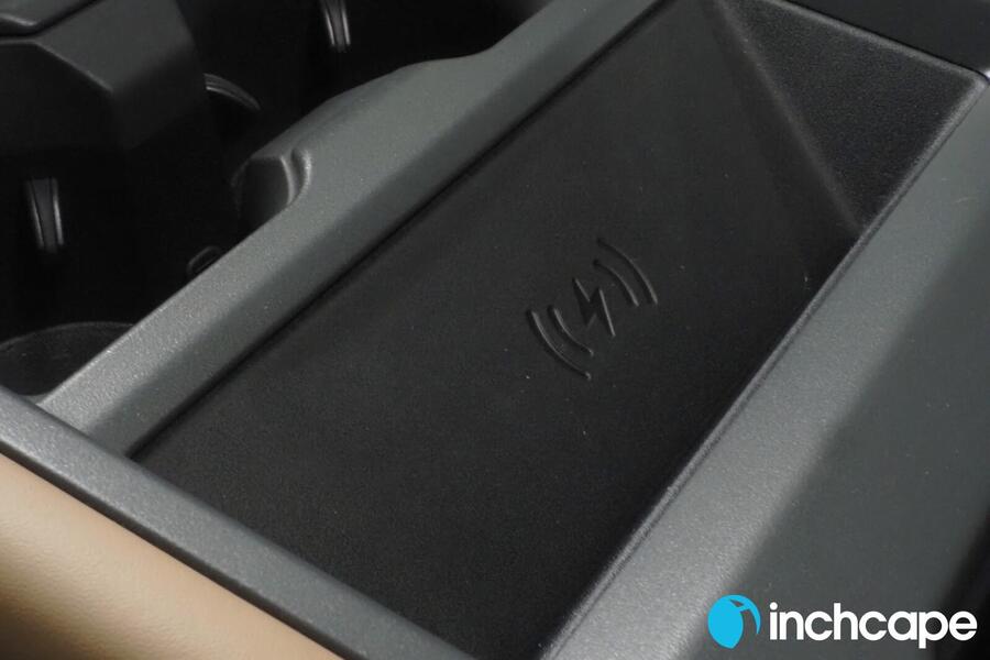 Land Rover Defender vaihtoauto